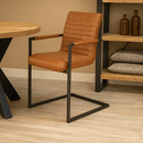 Jídelní židle Caen Koňaková s černou podnoží Mahom