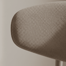 Jídelní židle Japandi taupe s nohou v barvě dubu, mahagon