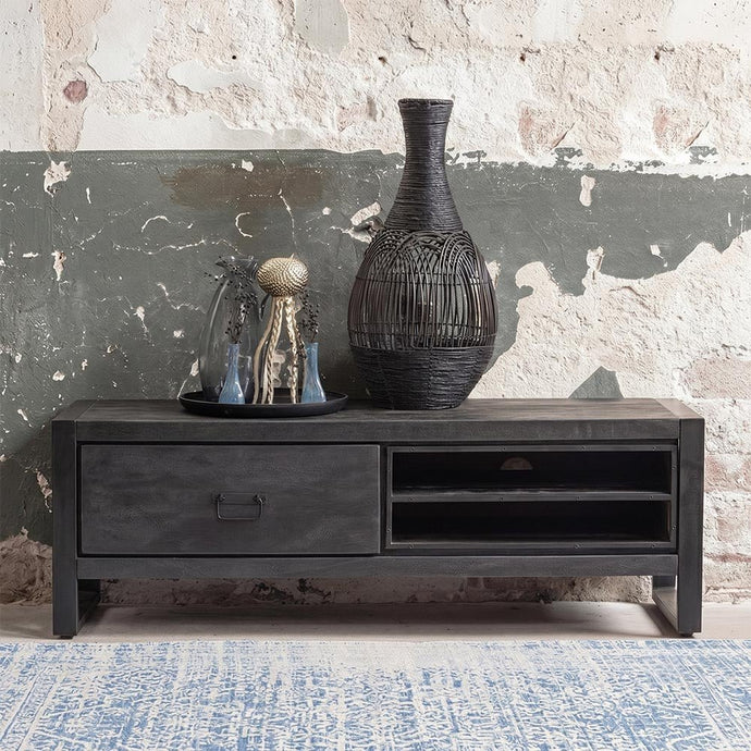 TV skříňka z mangového dřeva Stockton Black 130 cm Mahom