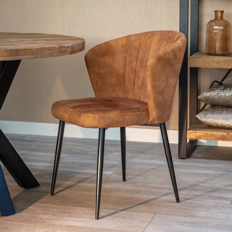 Jídelní židle Toulon Cognac s černou základnou Mahom